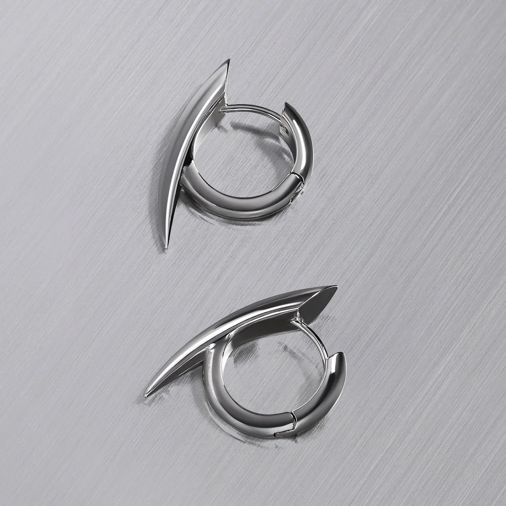 VENOM CLAW EARRINGS