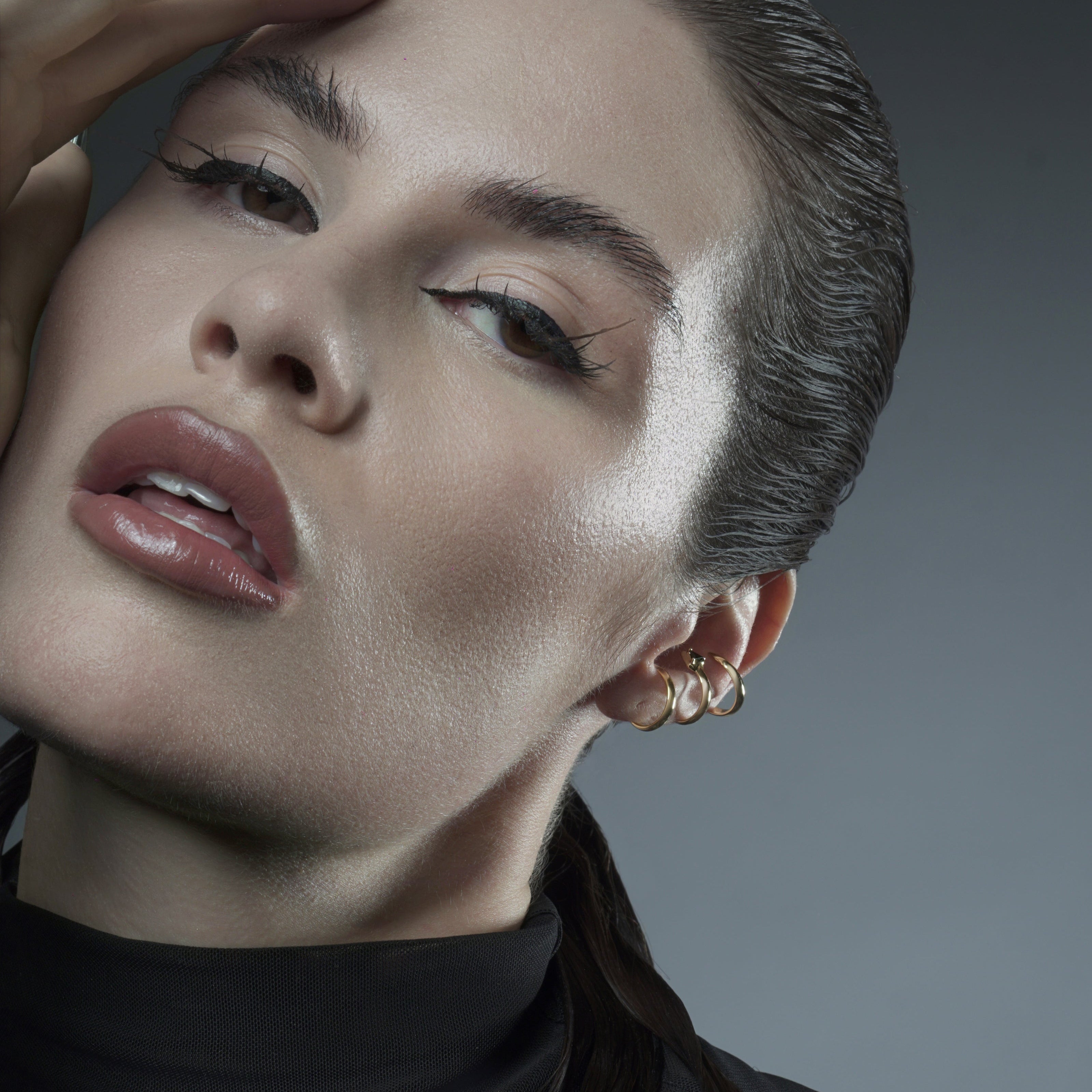 TWIN FANG EAR CUFFS